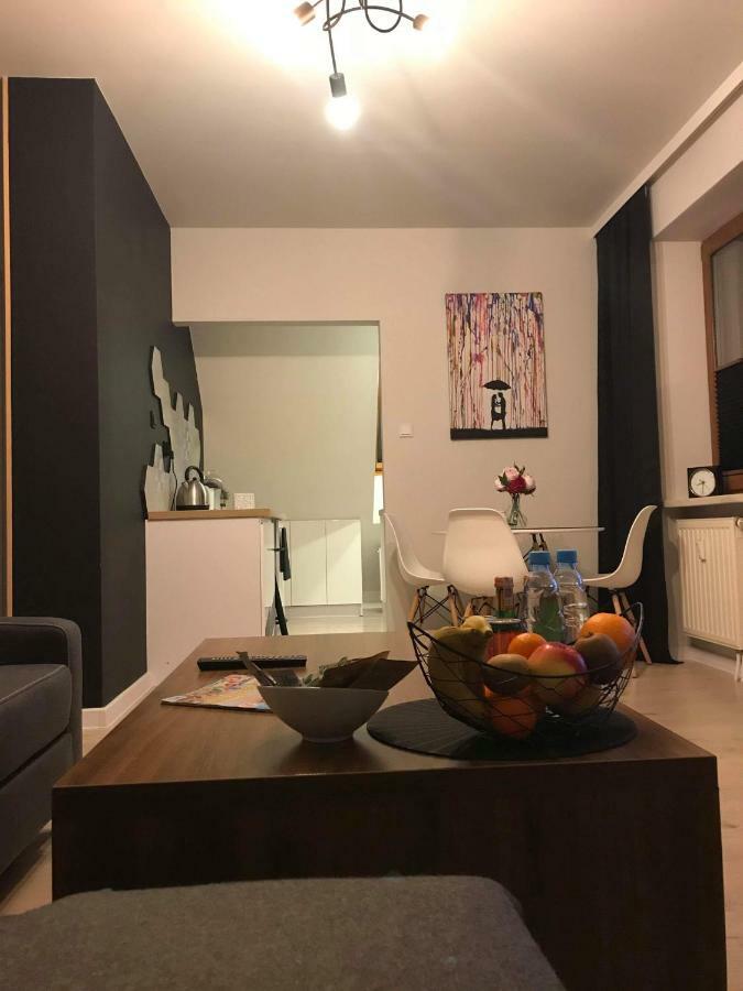Black Rose Apartament Targi 3 Km, F-Ry Vat Kielce Buitenkant foto